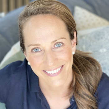 Avatar of Rebecca Hoetzel