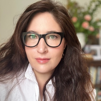 Avatar of Caitlin Dwyer