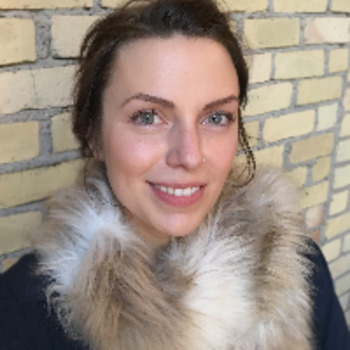 Avatar of Sarah Sjolund (show-lund)
