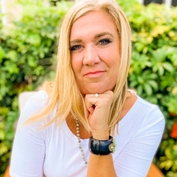 Avatar of Holly Fregin
