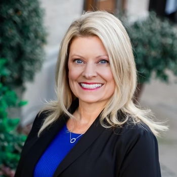 Avatar of Laura Hillesheim