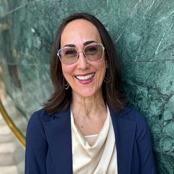 Avatar of Lynett C. Mitten