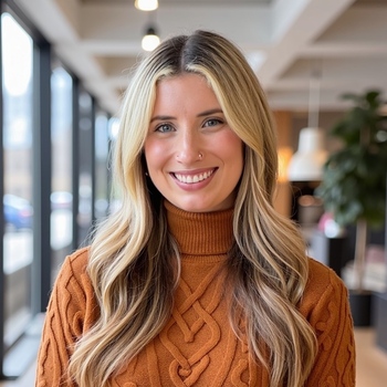 Avatar of Mikaela Coskren