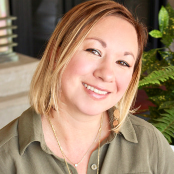 Avatar of Crystal Bennett