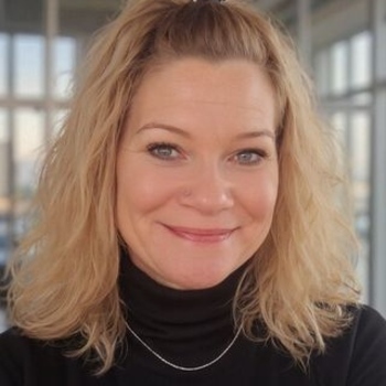 Avatar of Lisa Wagoner Hairston