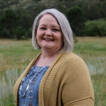 Avatar of Lou Ann Marquez