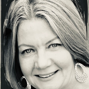 Avatar of Julie Haran-Castaneda