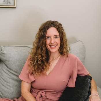 Avatar of Lindsay Kerr