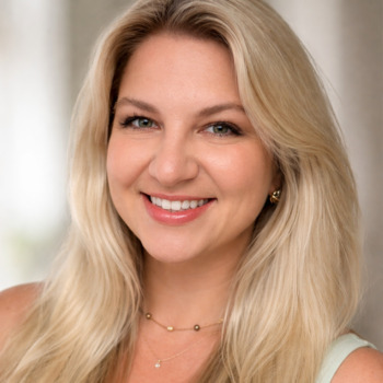 Avatar of Elizabeth Siclari