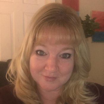 Avatar of Angela Rowe