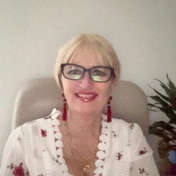 Avatar of Kimberly Clapp