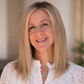 Avatar of Janine Calhoun