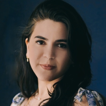 Avatar of Vivian Khedari DePierro