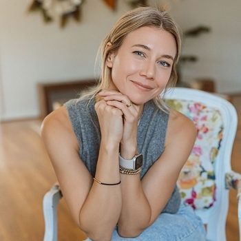 Avatar of Danielle Arnold