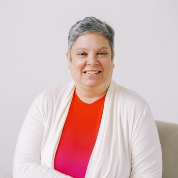 Avatar of Julie Mackey