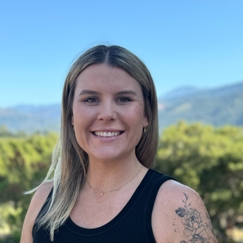 Avatar of Lindsey Cavin