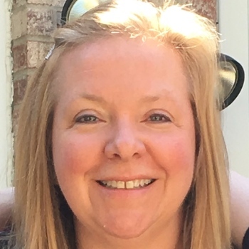 Avatar of Julie Leonard