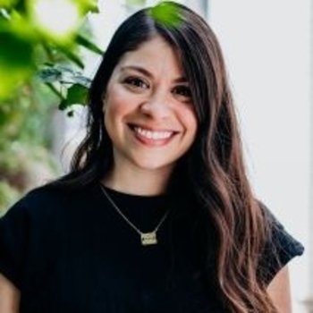 Avatar of Laura Sandoval-Sweeney