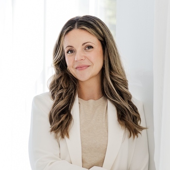 Avatar of Julia Young