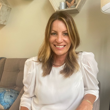 Avatar of Lisa Casey