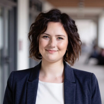 Avatar of Dr. Irina Thorne