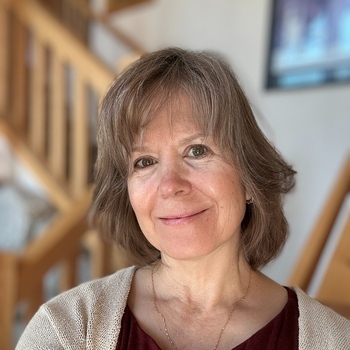 Avatar of Angeline Johnston