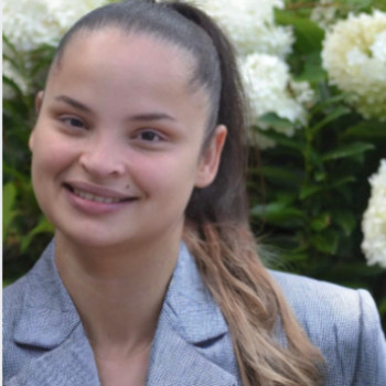 Avatar of Miriam Arthur