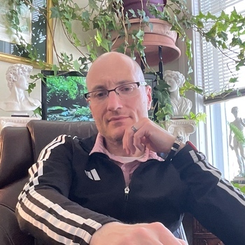 Avatar of Curtis Macek