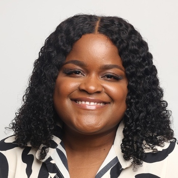 Avatar of Zoya Thompson