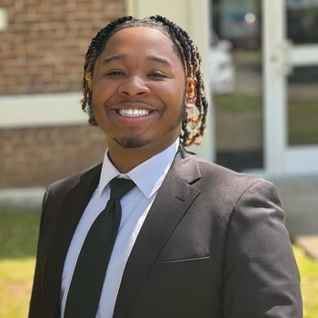 Avatar of Shavez Pinestraw