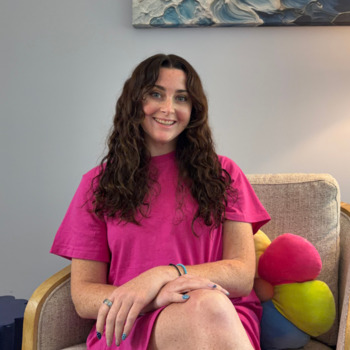Avatar of Holly Albro