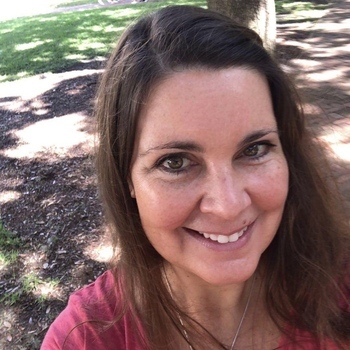Avatar of Nina Powell