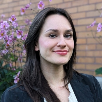Avatar of Cait Carpico