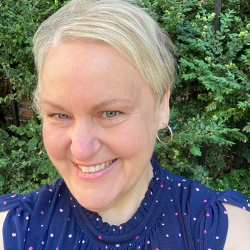 Avatar of Lynn Cohen