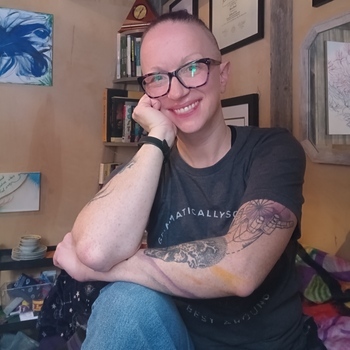 Avatar of reaca Ní pearl, ma lpc lmhc emdrII (they/them/theirs)