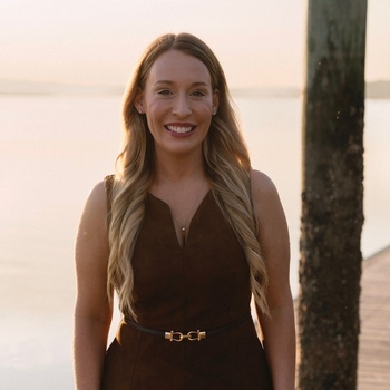 Avatar of Leah Carter Lafountain