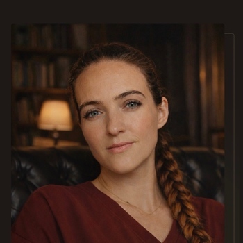 Avatar of Ariana Wade