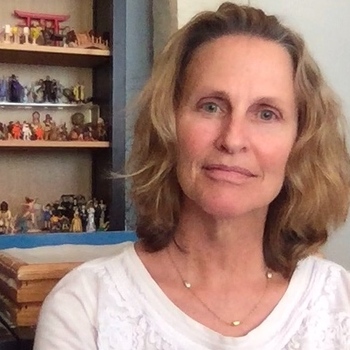 Avatar of Elizabeth Schofield-Bickford