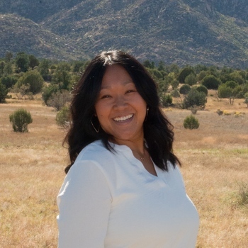 Avatar of Suzanne Mac