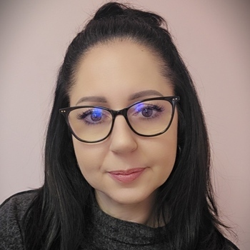 Avatar of Lori Brown-De Alba