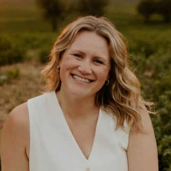 Avatar of Anne Miller