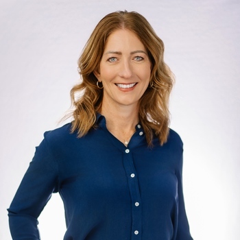 Avatar of Lisa Gilbert