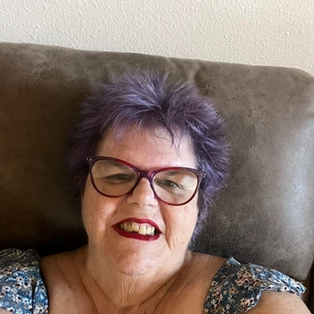 Avatar of Pamela J Garat