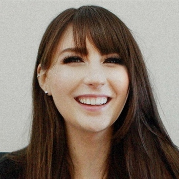 Avatar of Carly Saitelbach