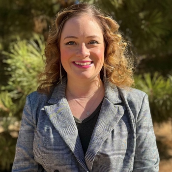 Avatar of Courtney Holbrook