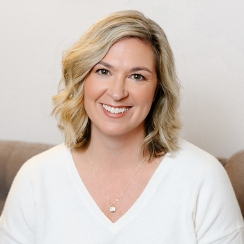 Avatar of Joanne Petursson