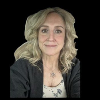 Avatar of Lisa Rhoads