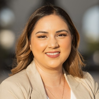 Avatar of Yoana Urbina