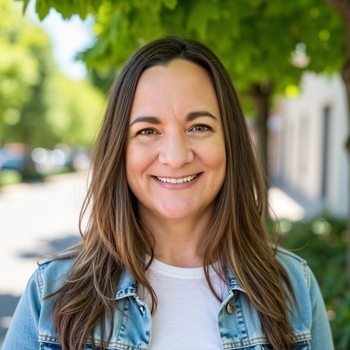 Avatar of Christina Lowe