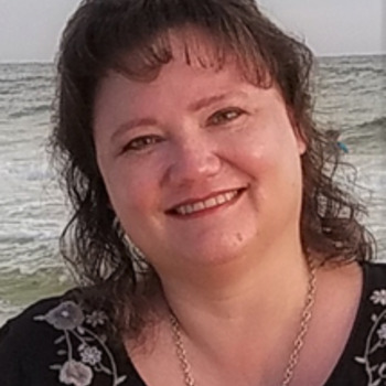 Avatar of Lisa Laney